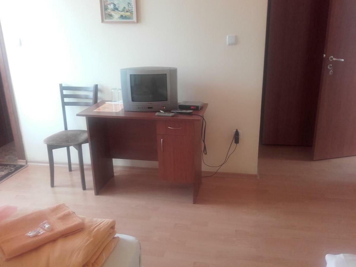 Hotel Aleksievata Kashta Gurgulyat Экстерьер фото