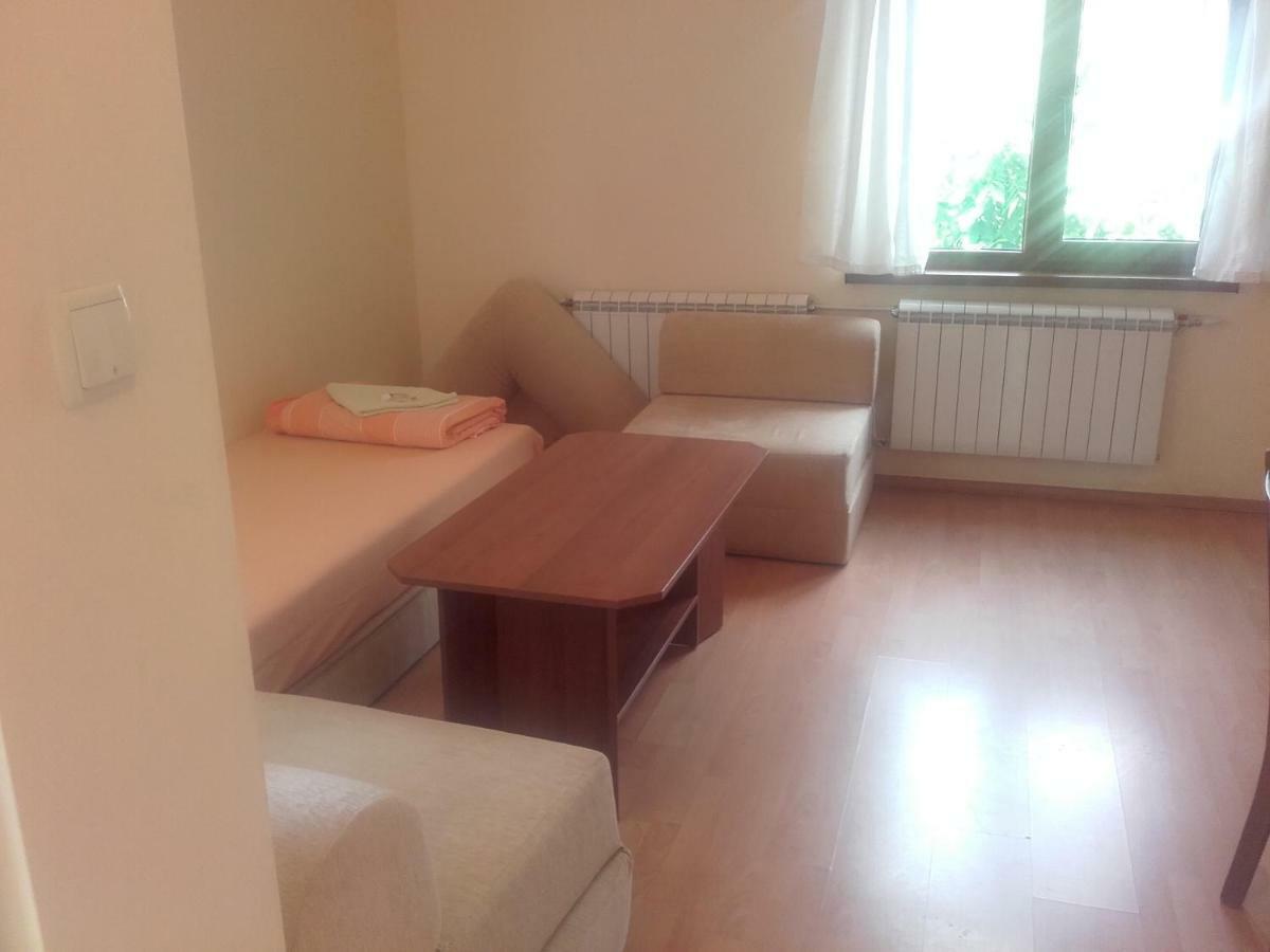 Hotel Aleksievata Kashta Gurgulyat Экстерьер фото
