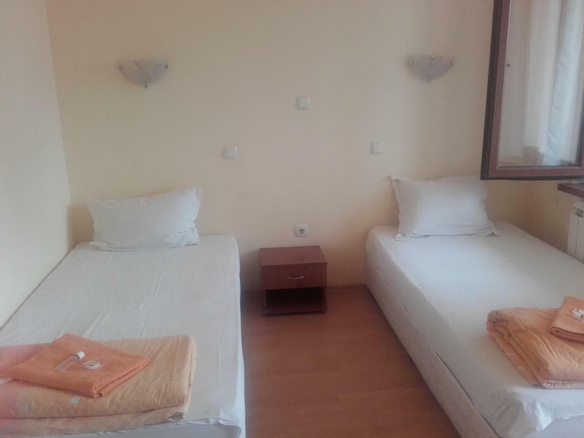 Hotel Aleksievata Kashta Gurgulyat Экстерьер фото